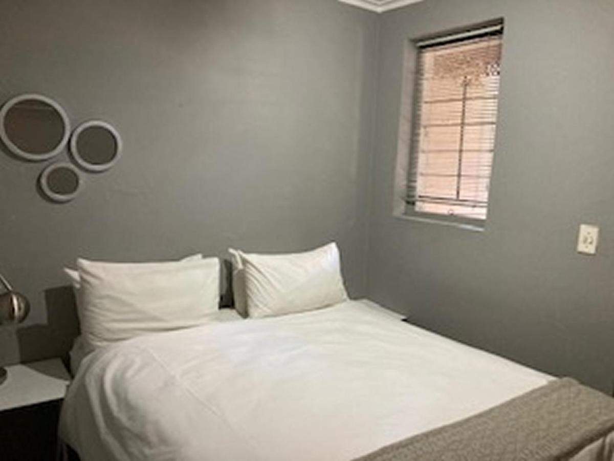 Guesthouse @ 31 Murray Pretoria-Noord Dış mekan fotoğraf